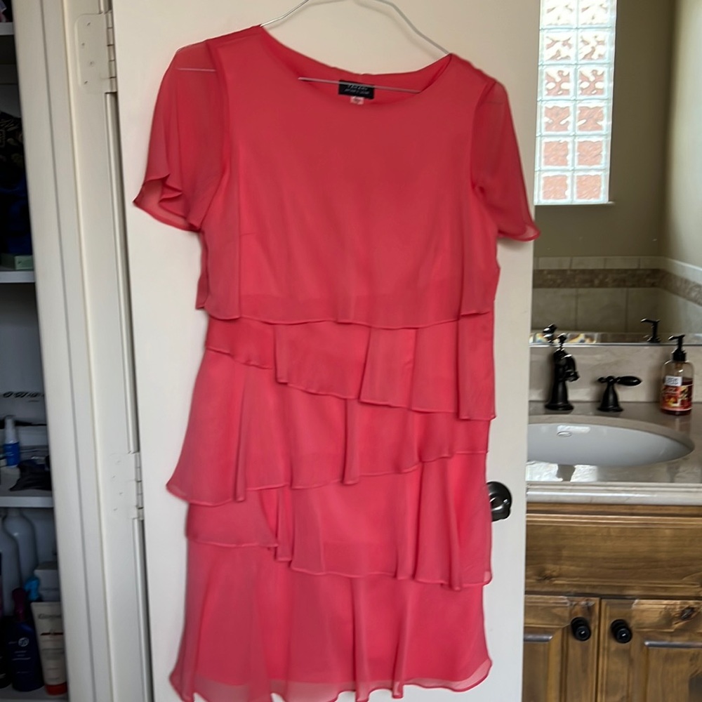 Beautiful brand new peach dress!
